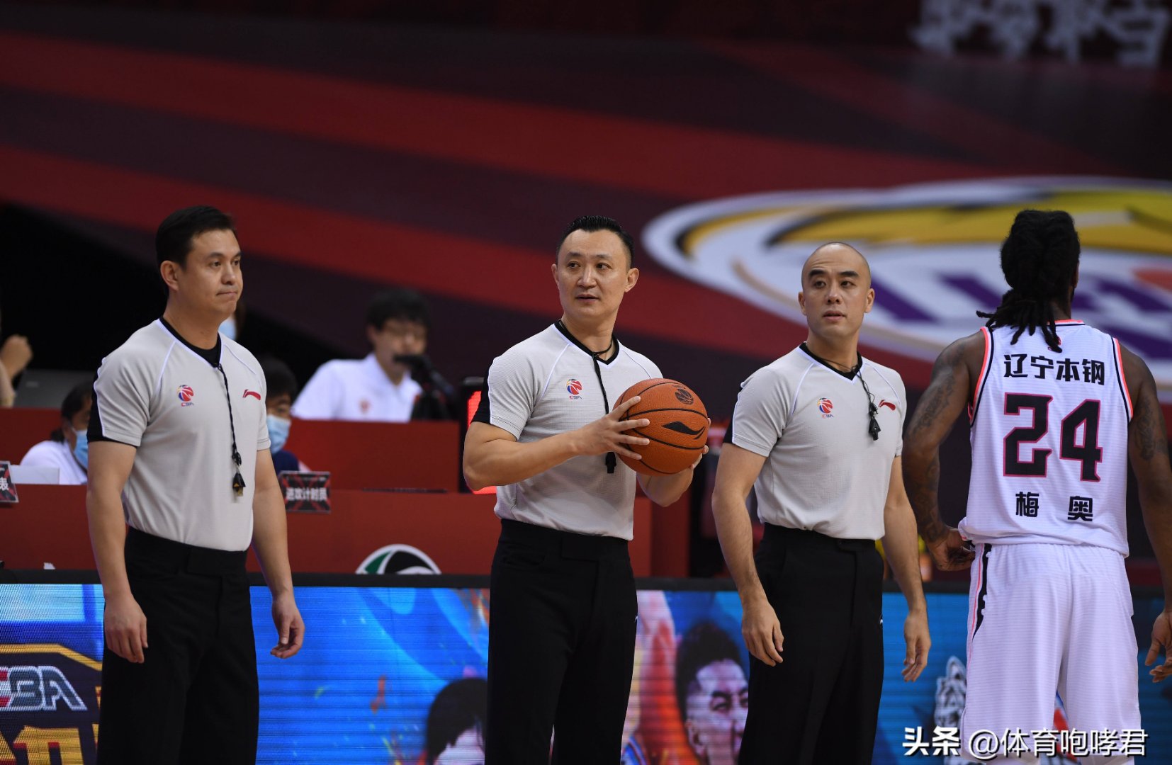 包含今晚浙江队调整名单以备CBA常规赛，豪取连胜环节打磨，压力陡增，纪律约束更严格的词条