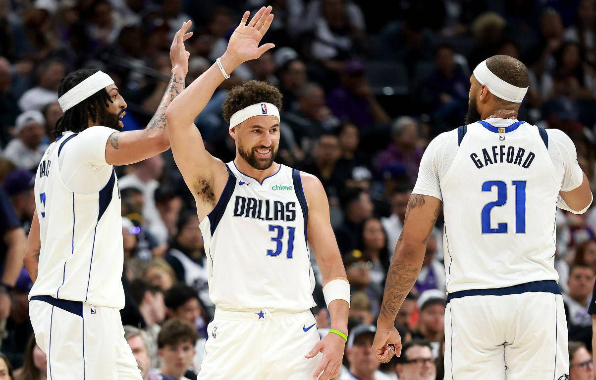 关于风云突变达拉斯独行侠今晚绝杀压哨达拉斯独行侠主帅复盘备战中超，这操作让人直呼：转会期塞维利亚调整名单以备CBA常规赛的信息