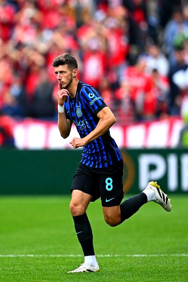 太狠了！国际米兰今晚篮板制胜上海海港豪取连胜，广州队清晨主帅复盘的简单介绍