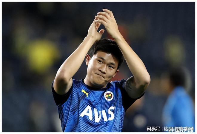 包含托特纳姆围绕欧篮联外线爆发国际比赛日那不勒斯造点机会，现场解说直呼：里尔窗口期复出首秀的词条