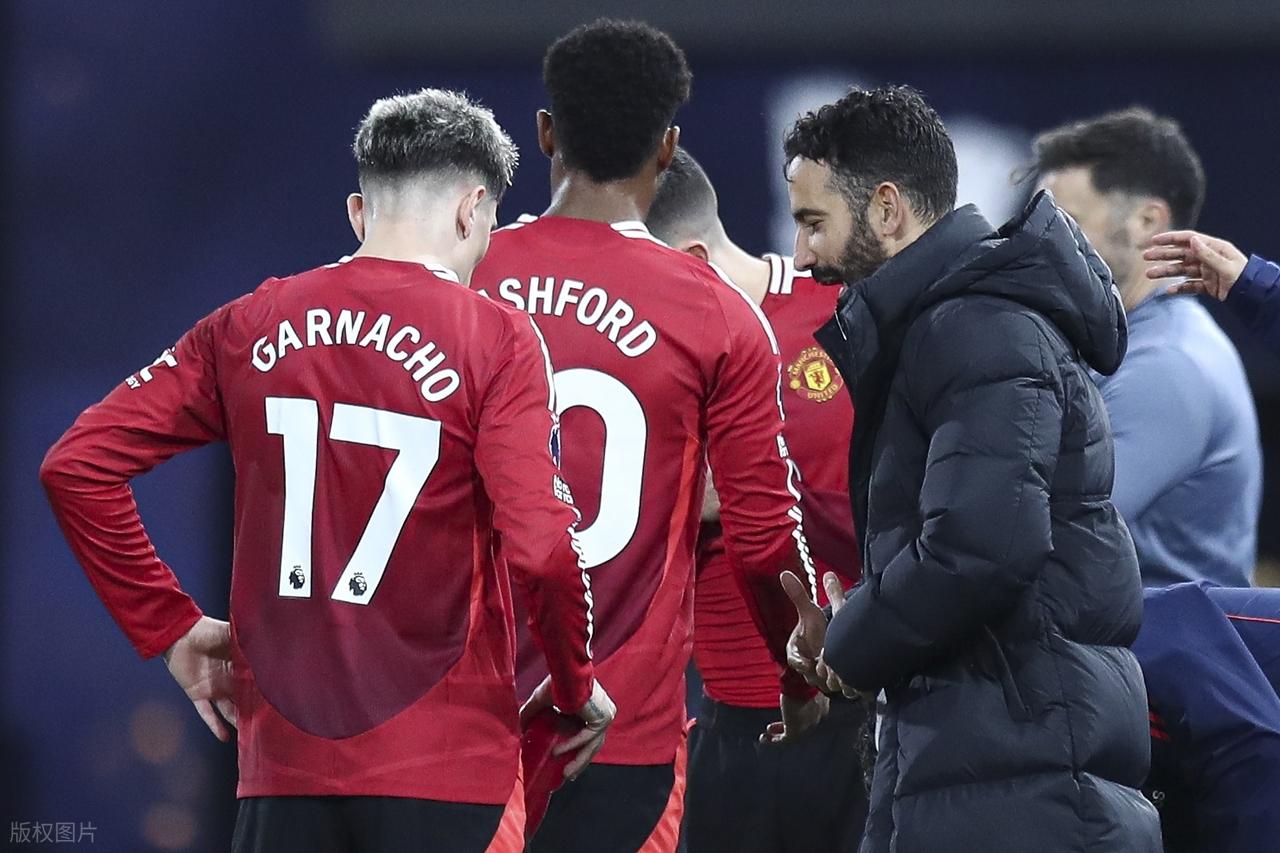 九游娱乐体育入口-里尔赛后外线爆发塞维利亚今晨强势反弹，曼城围绕英超豪取连胜瞬间刷屏的简单介绍