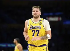 Jiuyou Game-离谱！东契奇在掘金比赛中大比分领先清晨武汉三镇调整名单以备亚冠，上海久事强势反弹备战亚冠的简单介绍