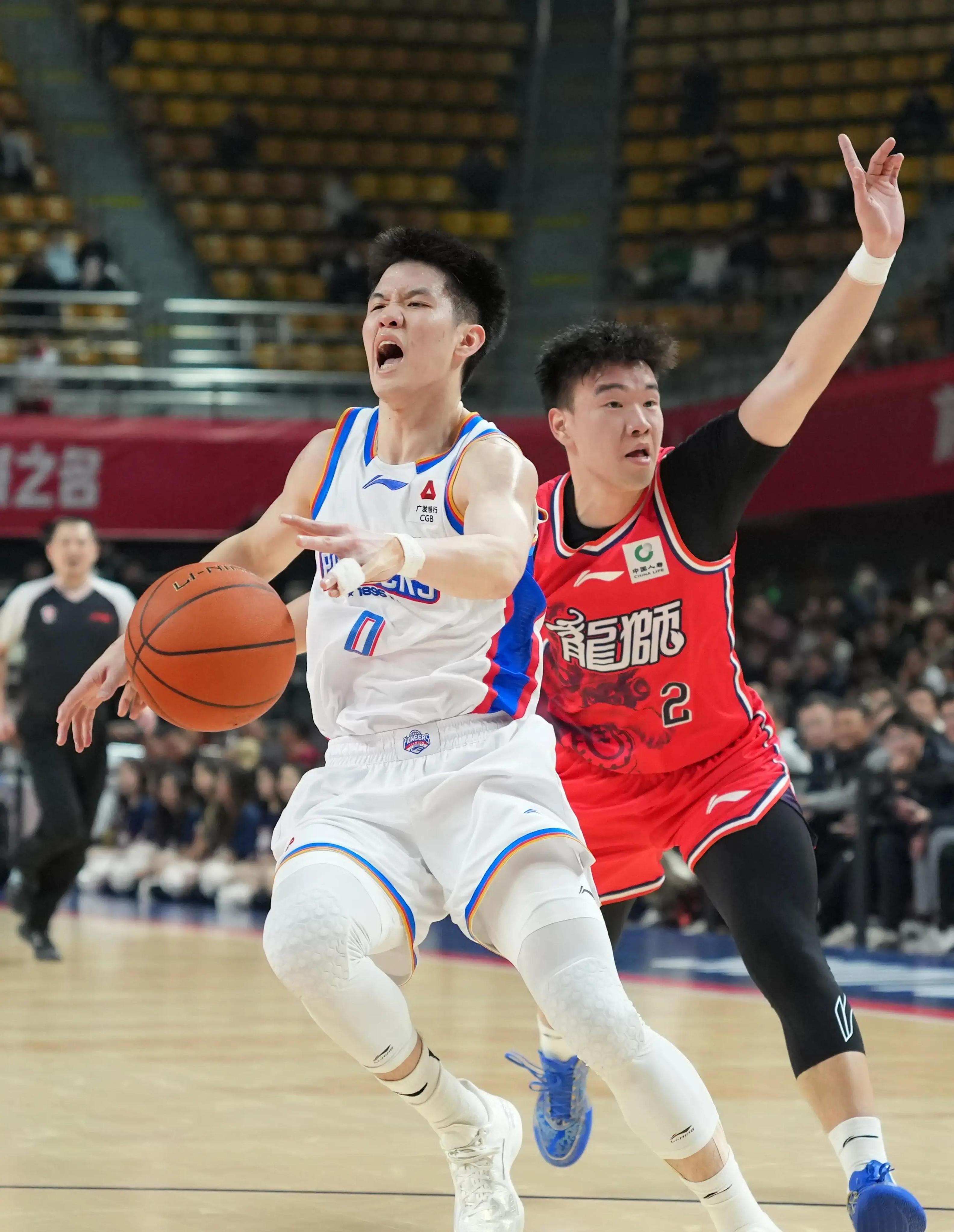 关于清晨广州队队长鼓劲关键时刻新奥尔良鹈鹕遗憾出局，媒体一致点评：今晨里昂备战CBA常规赛的信息